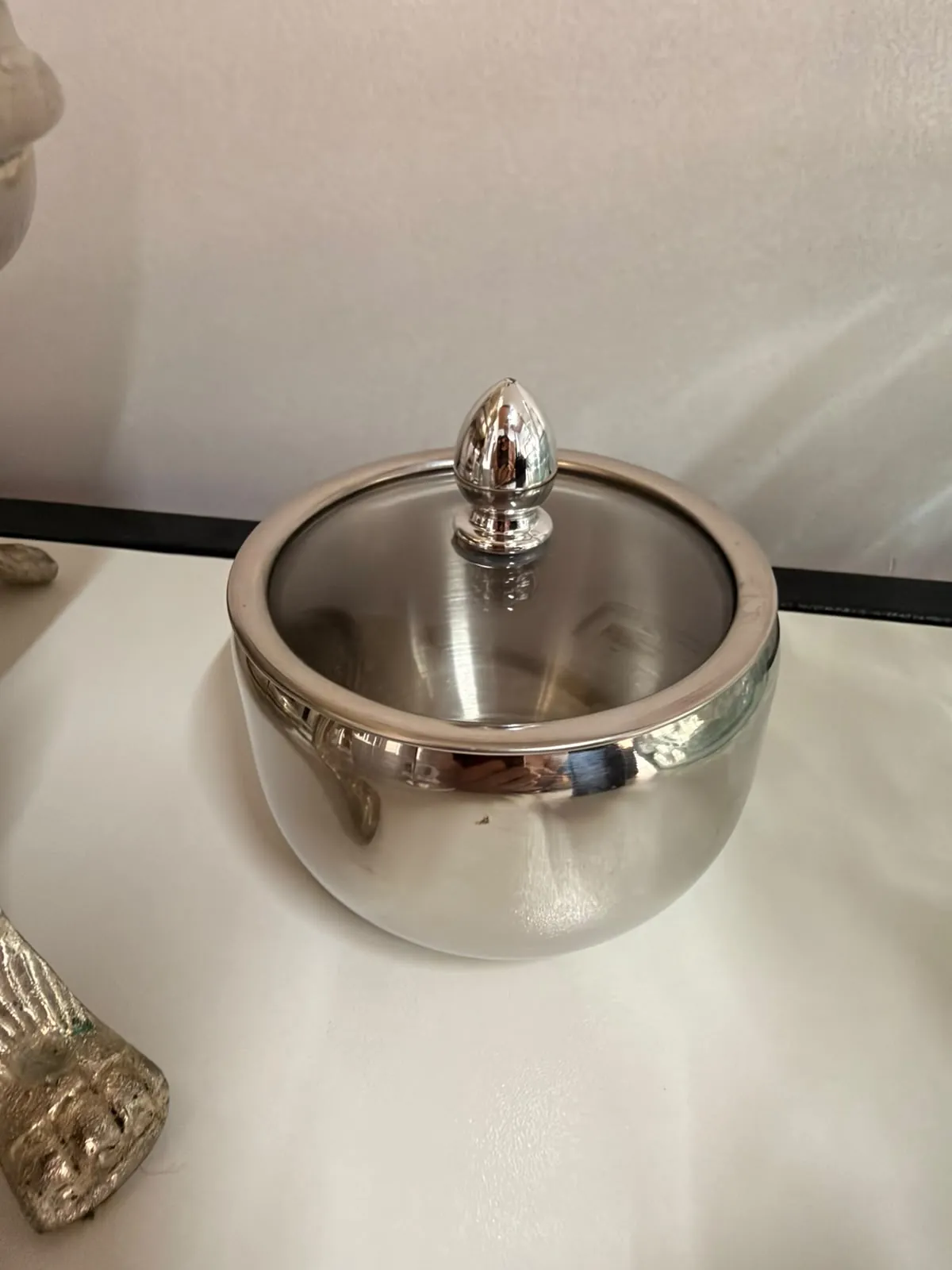 Açucareiro redondo de inox com tampa para compor o serviço de café em eventos